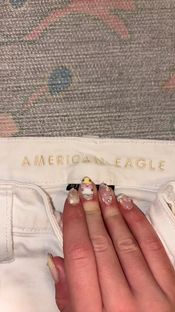 american eagle white jean shorts - Image 2