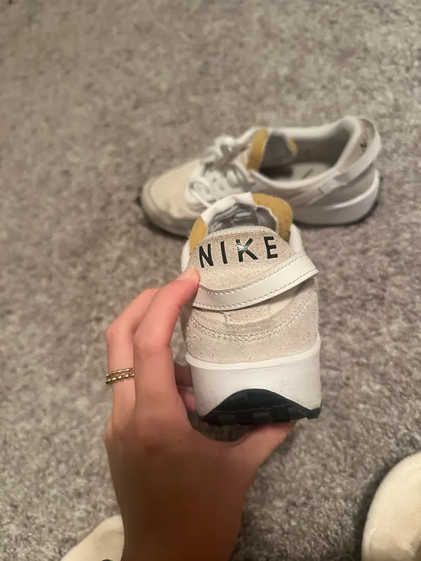 Nike Waffle Sneakers - Image 3