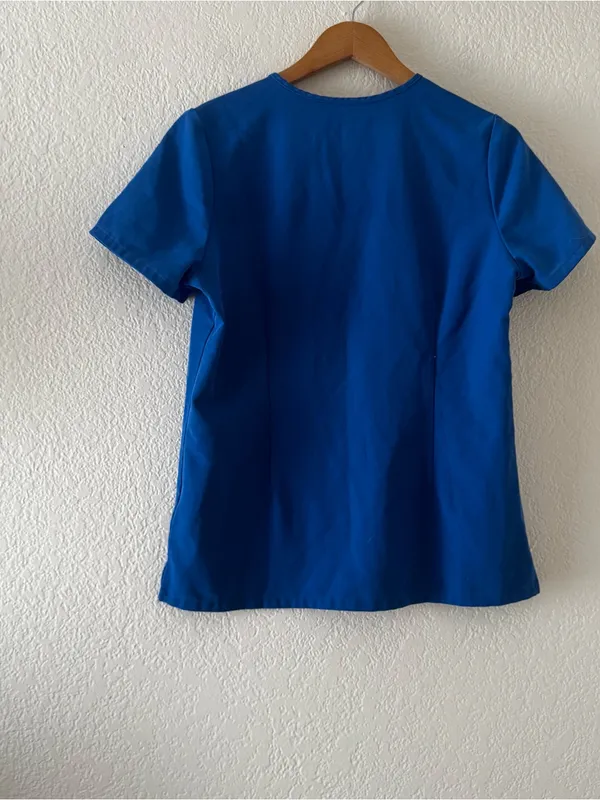 Figs Winning Blue Women’s Catarina One Pocket Scrub Top - Image 5