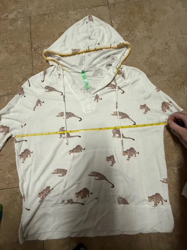 Dillard's Honeydew cheetah hoodie - Image 4