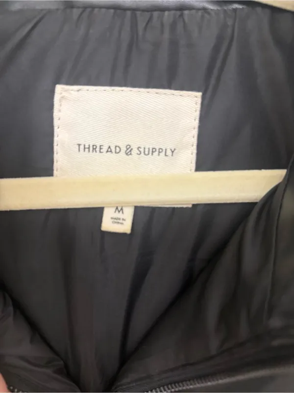 Thread & Supply Black Puffer Faux Leather Puffer Vest Size Medium - Image 3