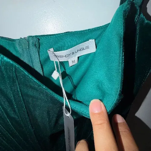 Trendy & Unique Women’s Medium Emerald Green Velvet Ruched Bodycon Mini Dress #1 - Image 3