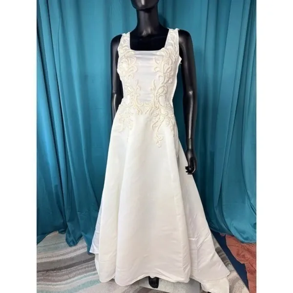 Mon Cheri‎ Bridals Wedding Gown White Embroidered Illusion Back Veil Set Size 10 - Image 5