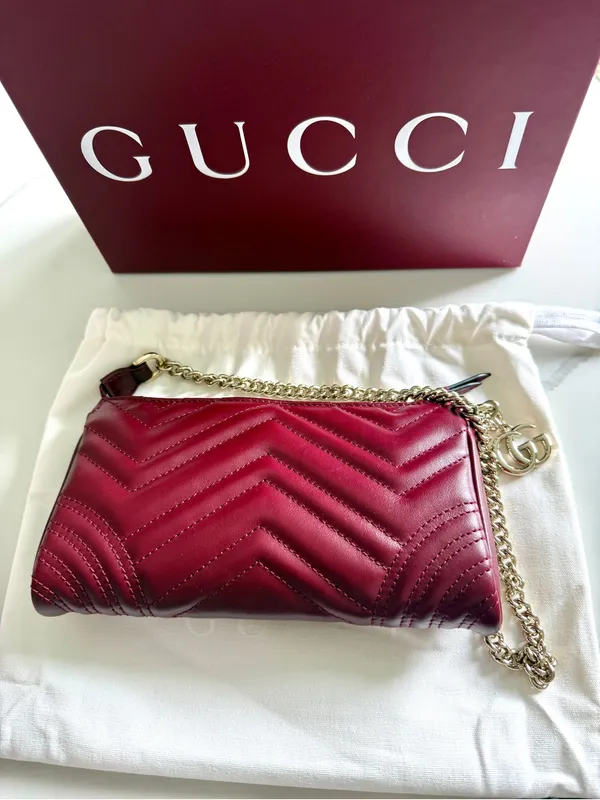 Gucci Marmont Zip Bag - Image 2