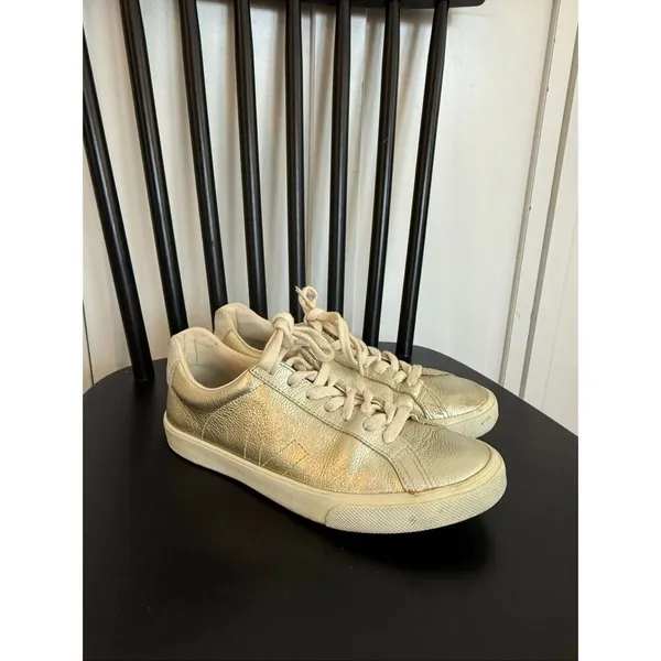 Veja esplar gold leather fashion sneaker size 6 - Image 10