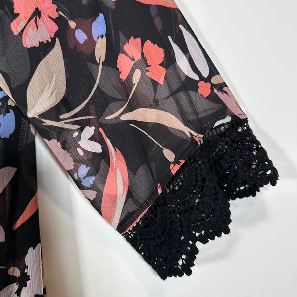 Torrid Floral Kimono Duster Women's 00/0 M/L Black Floral Lace Trim Long Open - Image 5