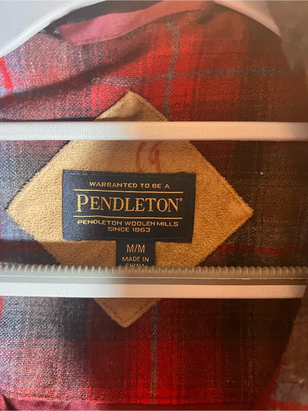Pendleton Women's Burgundy Sherpa Zip Jacket M - Image 2