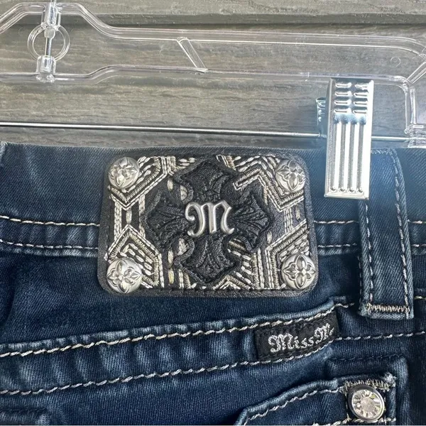 ￼Miss Me‎ Signature Skinny Crop Women’s Size 27 Western Biker Ankle Jeans - Image 11