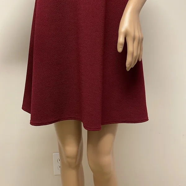 NWOT Boohoo peek a boo shoulder mini dress - Image 3