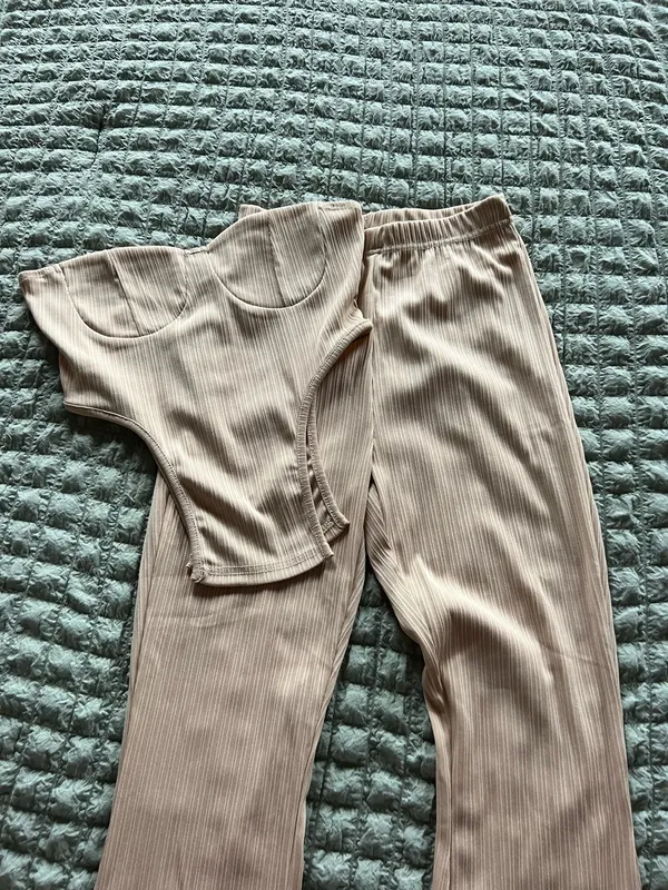 Zaful ribbed beige two piece set Size S #jumpsuit #ribbed #beige - Image 2