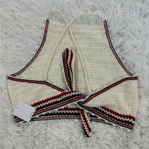 Urban Outfitters nwt out from under crochet crop top - Image 5