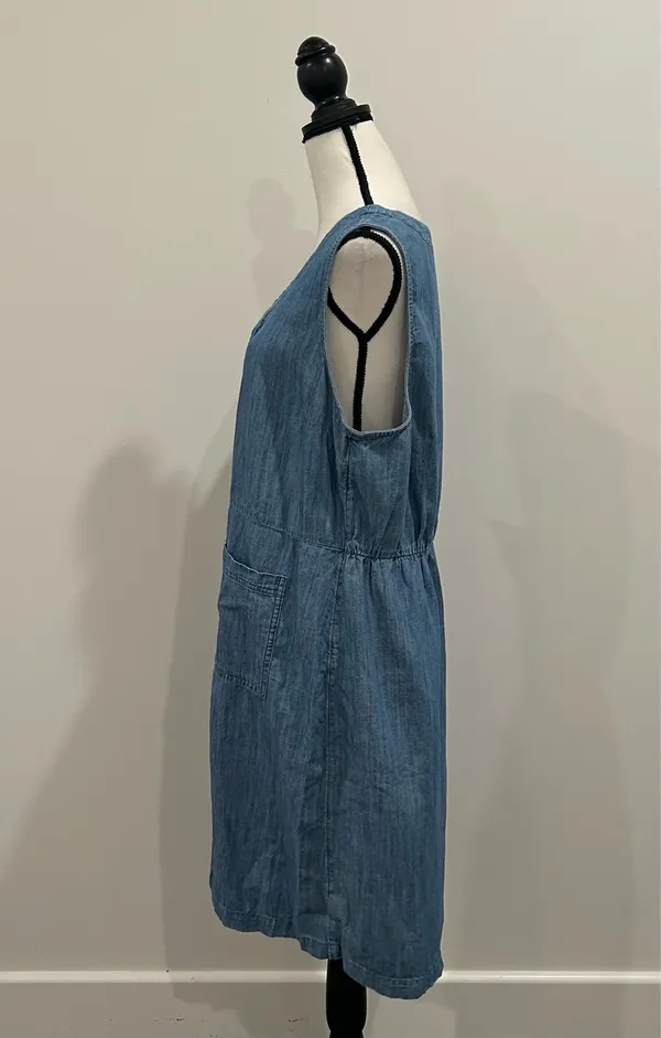 Old Navy Denim Dress - Image 2