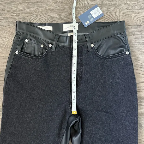Universal Thread Mid‑Rise Faux Leather 80’s Slim Jeans - Size 10R -‎ Black - NWT - Image 7