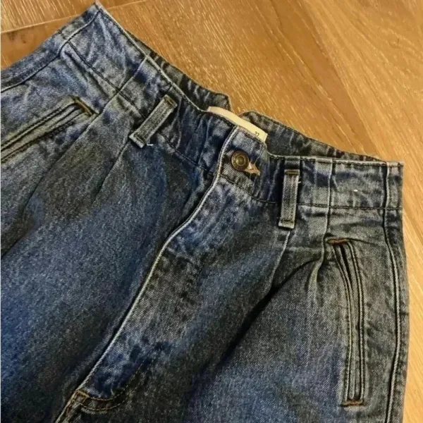 Abercrombie & Fitch‎ Ultra High Rise Mom Jeans women’s Size 27 - Image 3