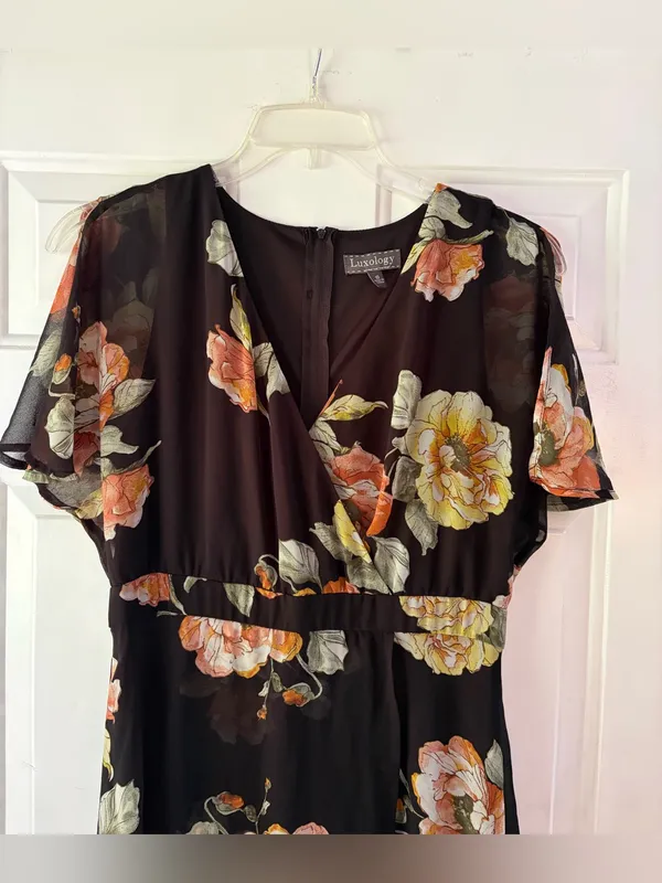 Luxology Floral Black flowy Maxi dress 10 Travel fall Wedding - Image 3