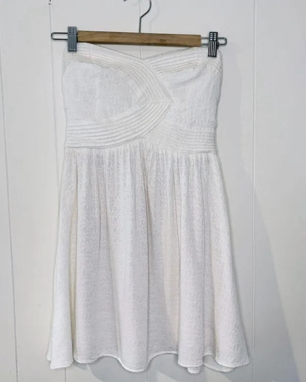 Kimchi Blue White Strapless Dress S - Image 4