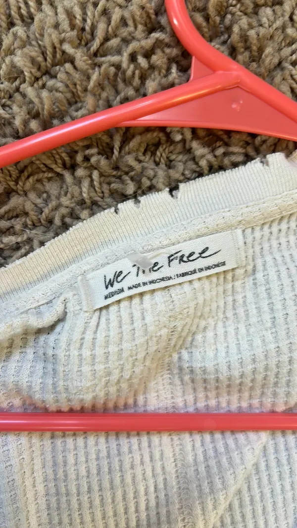 Free people long sleeve  - Image 2