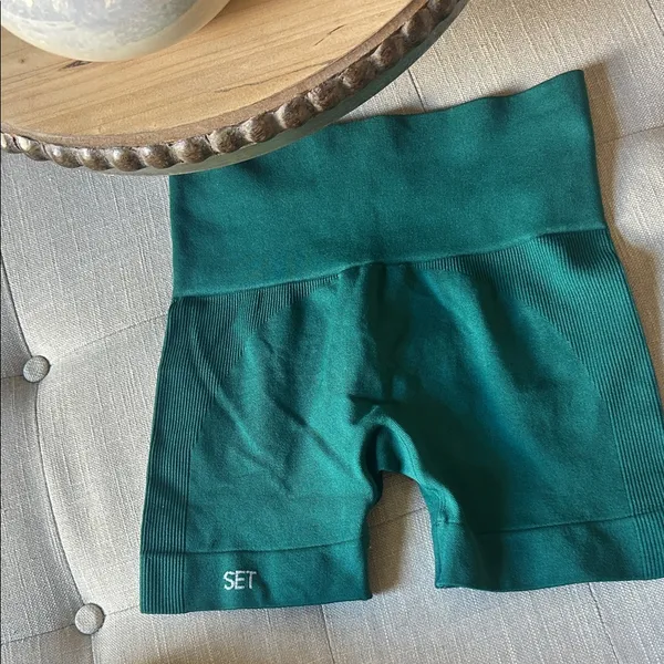 Set Active Sculptflex® Bike Shorts - Mojito Size Small - Image 7