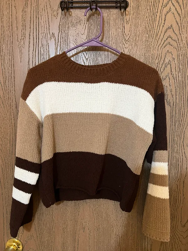 Boutique Cropped Sweater - Image 2