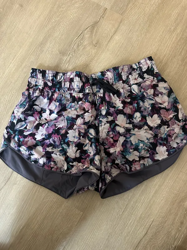 Lululemon Reversible Shorts - Image 3