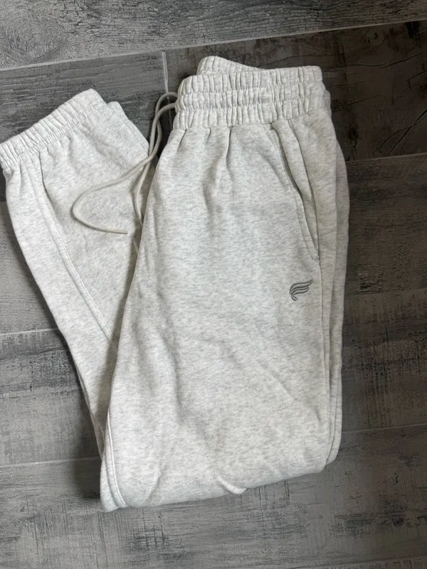 Fabletics Sweatpants Go-To Fleece - Image 2