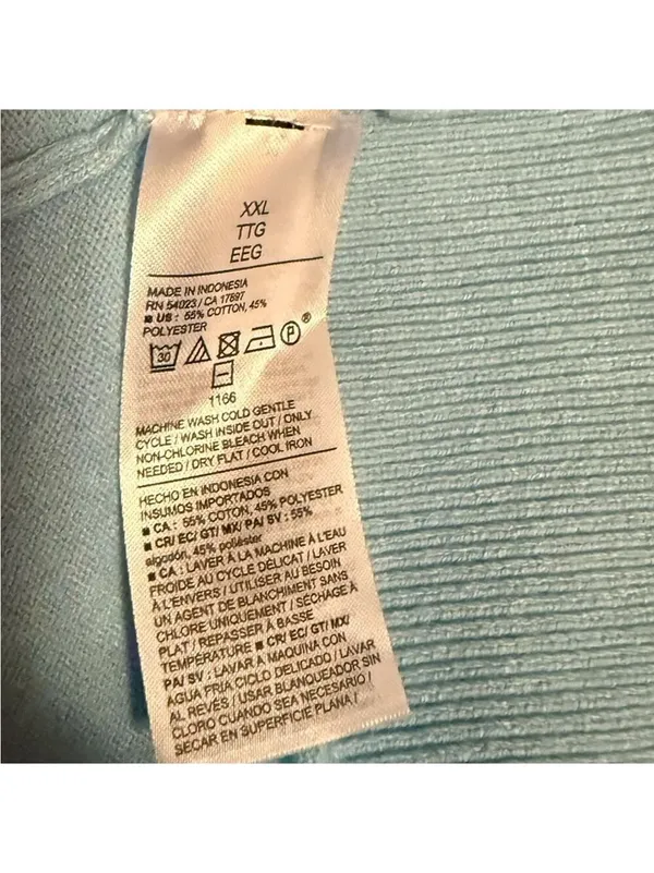 Old Navy Light Blue V Neck Sweater - Image 4