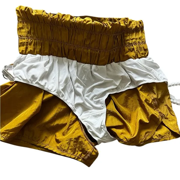 Free people fp movement the way home short size Medium honey mallow - Image 6