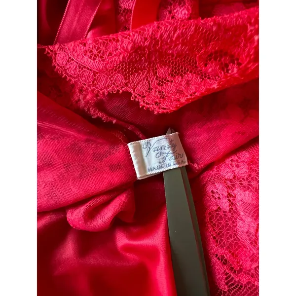 Vtg 1960s Vanity Fair Nylon Lace Slip Cherry Red Size 34 - Image 5