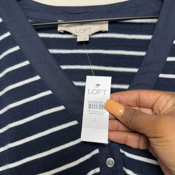 NEW LOFT Women Cotton‎ Knit Top Large Navy White Striped Henley Preppy Coastal - Image 4