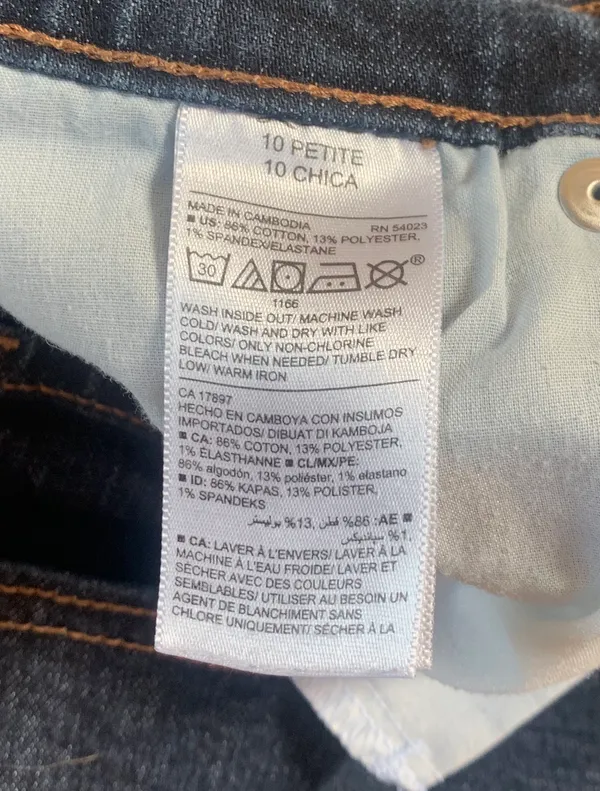 Mid-Rise Jeans - Image 3