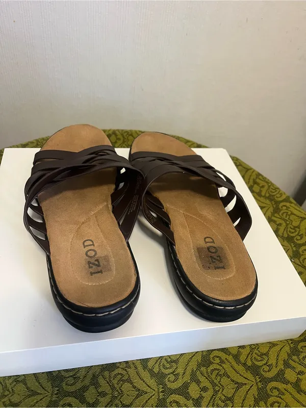 Izod Brown Strappy Slide Sandals - Image 4
