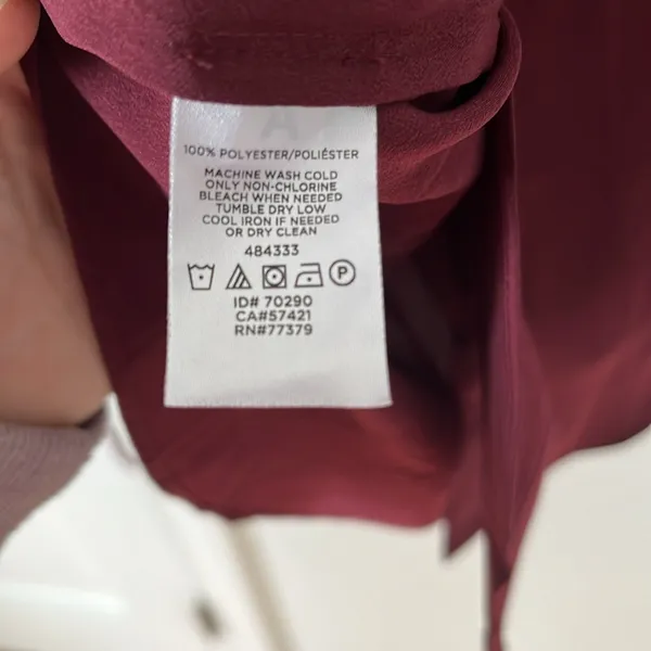 Burgundy long sleeve blouse in size M from Ann Taylor - Image 7