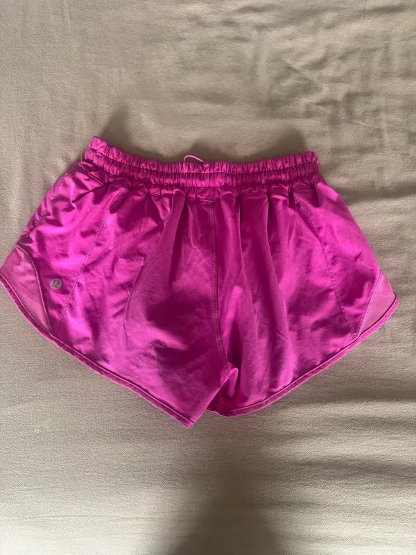 Lululemon Hotty Hot Shorts 2.5" - Image 2