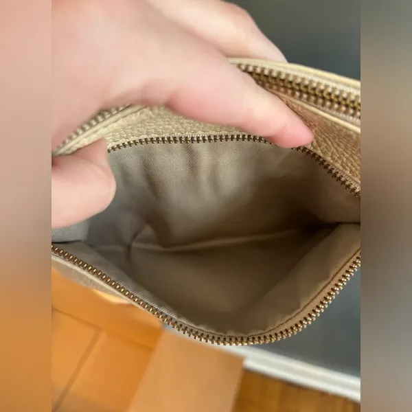 Valentina Crossbody Bucket Bag - Image 9