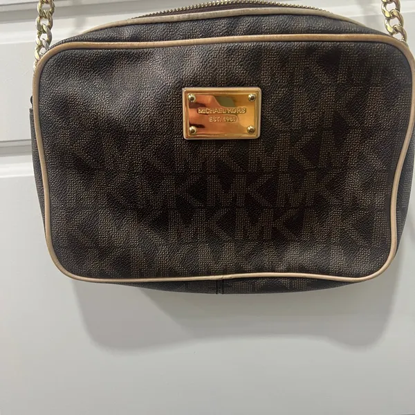 Michael Michael Kors
Monogram Shoulder Bag - Image 8