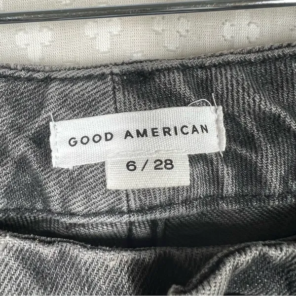 Good American Washed Black 90s Relaxed High Rise‎ Jeans - Image 3