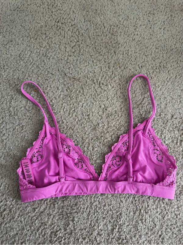 Skims Fits Everybody Lace Trim Triangle Bralette In Neon Orchid - Image 4