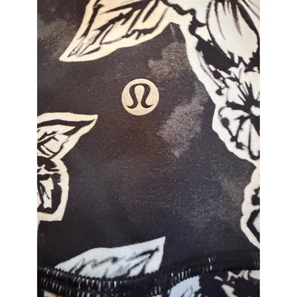 lululemon Wunder Under High-Rise Leggings Womens Size 6 Black Floral - Image 4