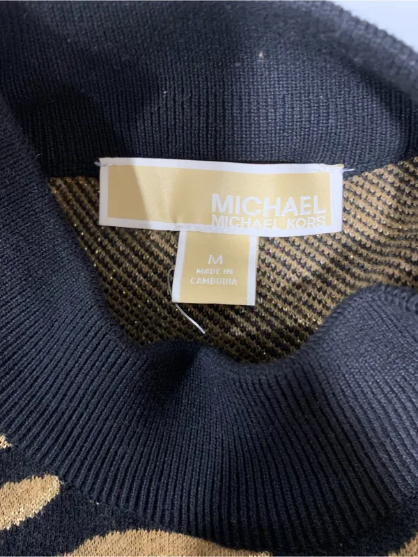 Michael Kors Short Sleeve Animal Prink Sweater Top - Size Medium - Image 4