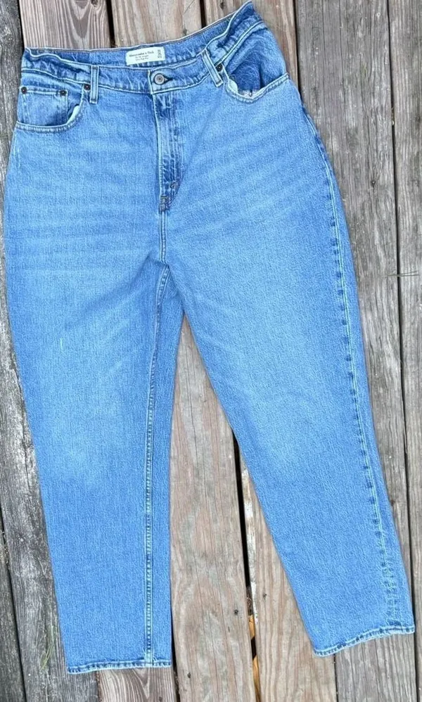 Abercrombie & Fitch The 90s Straight Ultra High Rise Jeans Size 33 16R - Image 5