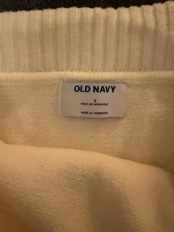 Old Navy Off-The-Shoulder Sweater - Image 3