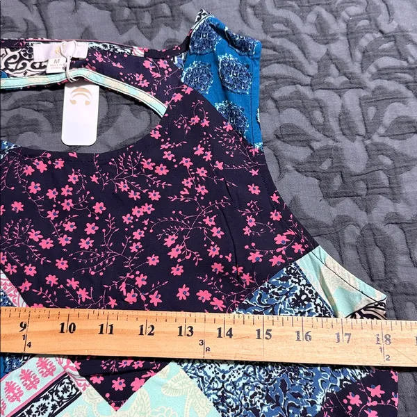 Charming Charlie C medium blue patchwork print hi low tank open back split bottom new - Image 6