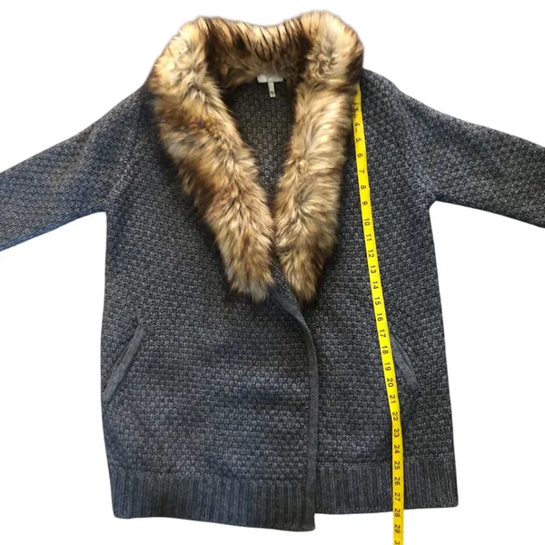 Joie Jamilee Gray Yak Wool Knit Faux Fur Collar Women’s Cárdigan Sweater Small - Image 9