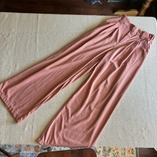 Halara High Waisted Plicated Side Pocket Wide Leg Waffle Work Pants Pink Small - Image 2
