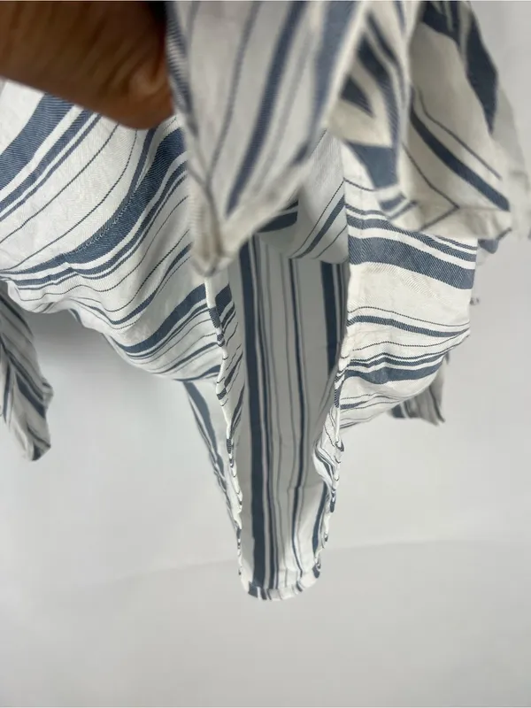 Cupio Blush Blue White Striped Tie Front Flutter Sleeve Blouse M - Image 5