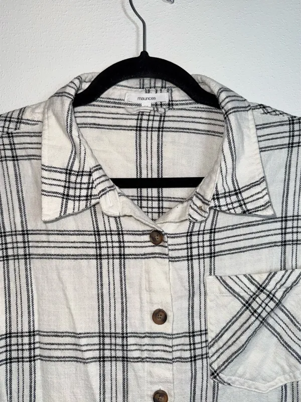 Maurices Cabin Plaid Boyfriend Button Down Shirt White Black Oversized - Image 3
