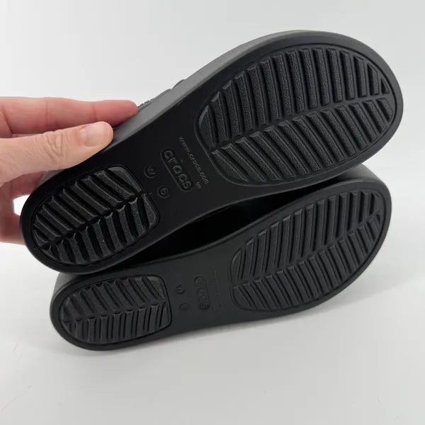 Crocs Brooklyn Woven Upper‎ Low Wedge Sandal Black Women 6 Strappy Comfy New - Image 8