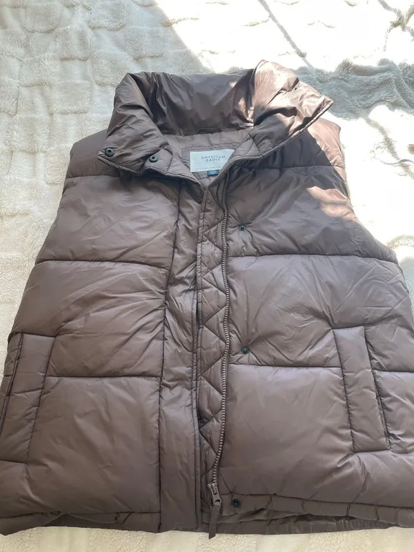 American Eagle Brown Puffer Vest - Image 3