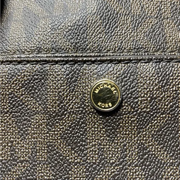 Michael Kors Jet Set Medium Monogram Pocket ToteBag Brown Coated Canvas - Image 4