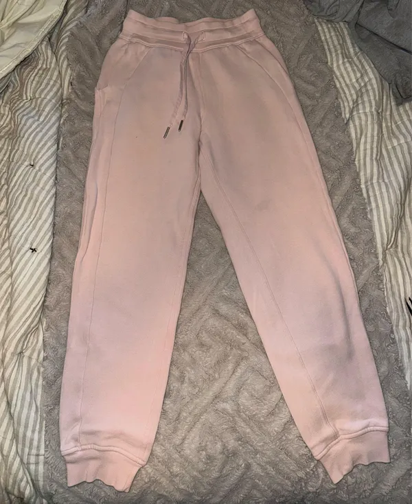 Lululemon Scuba Sweatpants - Image 6